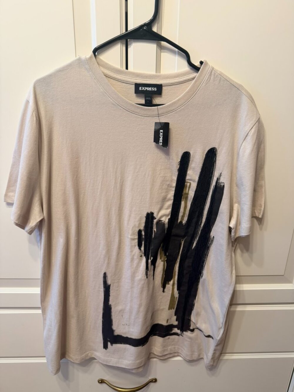 EXPRESS Men’s Black & Tan Abstract Print Short-Sleeve T-Shirt (Size L)